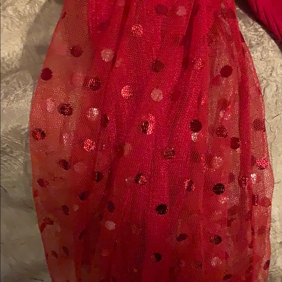 Red sweater - Picture 4 of 4